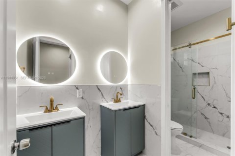 House in Homestead, Florida 4 bedrooms, 221.2 sq.m. № 2002695 - photo 26