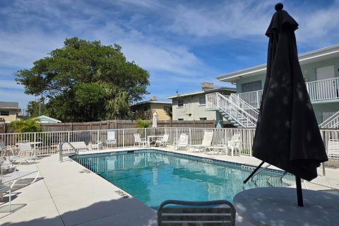 Condo in Cape Canaveral, Florida, 1 bedroom  № 1066639 - photo 25