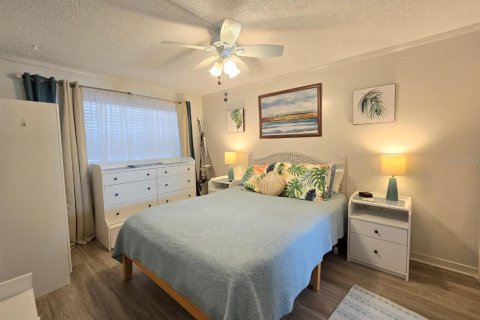 Condo in Cape Canaveral, Florida, 1 bedroom  № 1066639 - photo 17