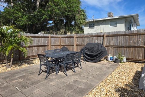 Condo in Cape Canaveral, Florida, 1 bedroom  № 1066639 - photo 26