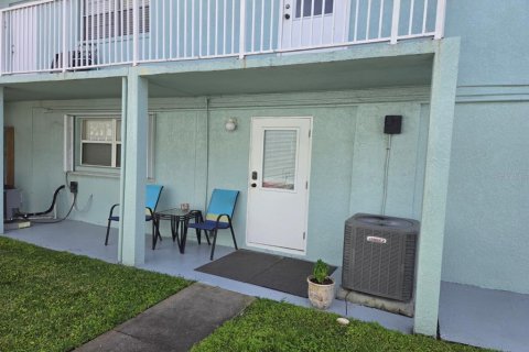 Condo in Cape Canaveral, Florida, 1 bedroom  № 1066639 - photo 28