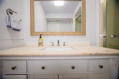 Condo in Weston, Florida, 2 bedrooms  № 1971396 - photo 20
