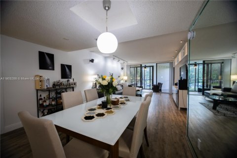 Condo in Weston, Florida, 2 bedrooms  № 1971396 - photo 3