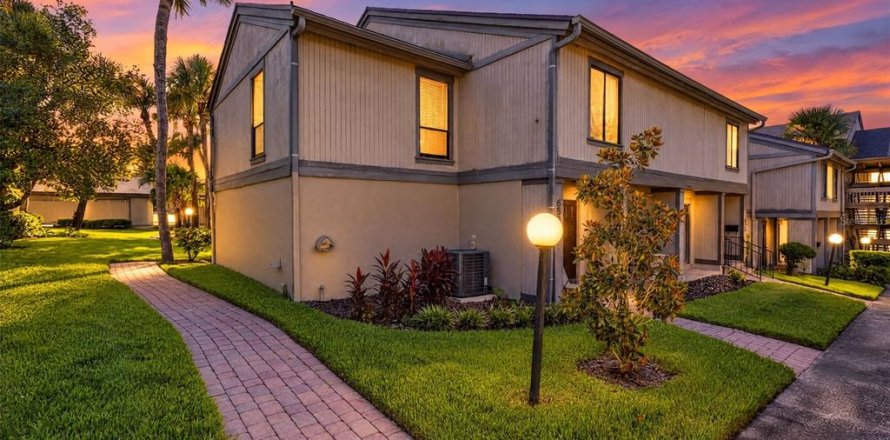 Condo in Altamonte Springs, Florida, 4 bedrooms  № 2385878