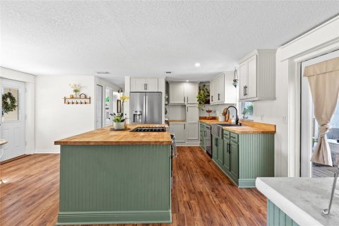 House in Montverde, Florida 2 bedrooms, 129.69 sq.m. № 1658406 - photo 16
