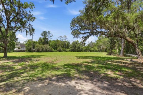 Villa ou maison à vendre à Newberry, Floride: 5 chambres, 323.21 m2 № 2277381 - photo 8