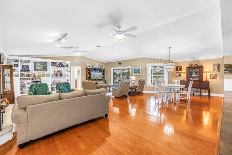 House in Palmetto, Florida 3 bedrooms, 245.73 sq.m. № 2203718 - photo 27
