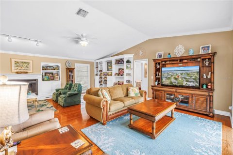 House in Palmetto, Florida 3 bedrooms, 245.73 sq.m. № 2203718 - photo 29
