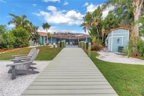 House in Palmetto, Florida 3 bedrooms, 245.73 sq.m. № 2203718 - photo 20