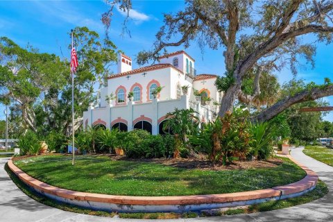 Casa en Sarasota, Florida 6 dormitorios, 419.18 m2 № 2111927