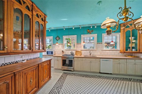 Casa en venta en Sarasota, Florida, 6 dormitorios, 419.18 m2 № 2111927 - foto 28