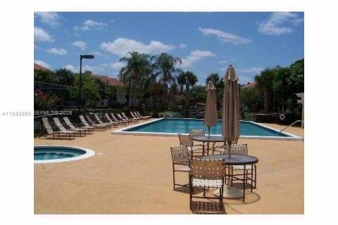 Copropriété à vendre à Plantation, Floride: 1 chambre, 74.88 m2 № 2088785 - photo 4