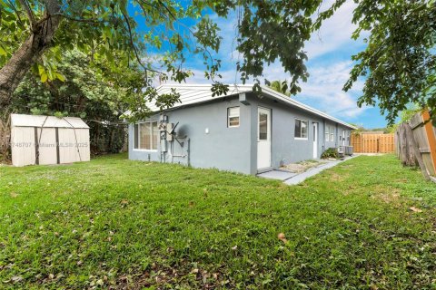 Villa ou maison à louer à Fort Lauderdale, Floride: 2 chambres, 157.19 m2 № 1985202 - photo 20