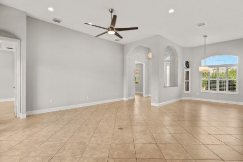 Casa en venta en Vero Beach, Florida, 4 dormitorios, 234.3 m2 № 1800638 - foto 6