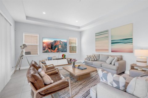 Casa en venta en Winter Garden, Florida, 5 dormitorios, 354.52 m2 № 2238346 - foto 17