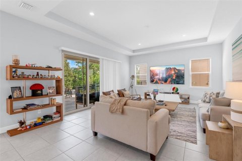 Casa en venta en Winter Garden, Florida, 5 dormitorios, 354.52 m2 № 2238346 - foto 16