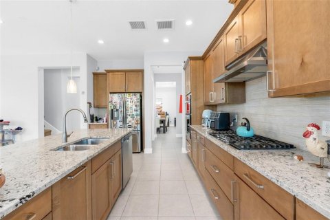 Casa en venta en Winter Garden, Florida, 5 dormitorios, 354.52 m2 № 2238346 - foto 13