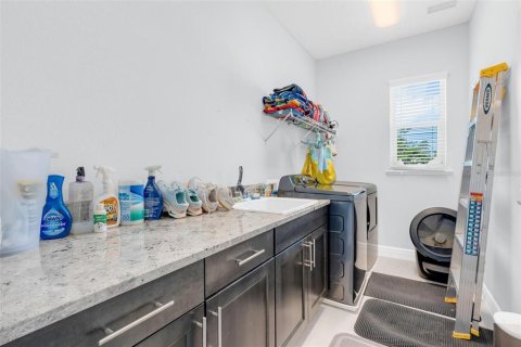 Casa en venta en Winter Garden, Florida, 5 dormitorios, 354.52 m2 № 2238346 - foto 28