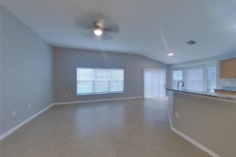 Casa en alquiler en Land O' Lakes, Florida, 3 dormitorios, 132.57 m2 № 1913507 - foto 3