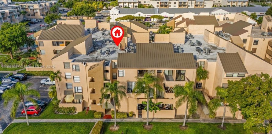 Condominio en Miami, Florida, 2 dormitorios  № 2013658