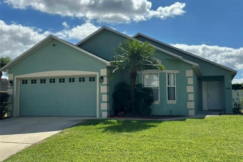 House in Davenport, Florida 3 bedrooms, 142.51 sq.m. № 2313473