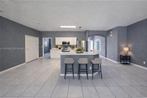 Villa ou maison à louer à Lehigh Acres, Floride: 3 chambres, 185.34 m2 № 2034077 - photo 11