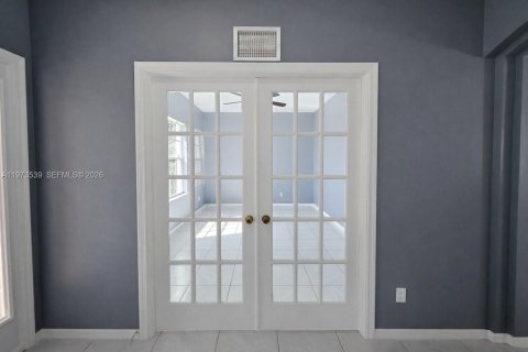 Villa ou maison à louer à Lehigh Acres, Floride: 3 chambres, 185.34 m2 № 2034077 - photo 7