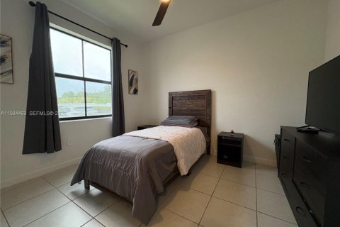 Купить таунхаус в Хомстед, Флорида 3 спальни, 123.37м2, № 2045827 - фото 7