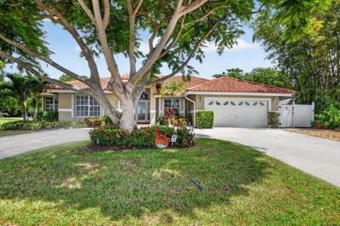 House in Delray Beach, Florida 4 bedrooms, 214.88 sq.m. № 2293472