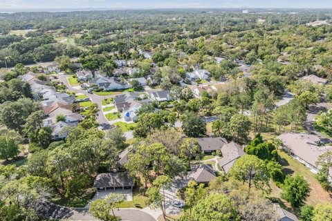 House in Palm Harbor, Florida 3 bedrooms, 147.16 sq.m. № 1680603 - photo 27