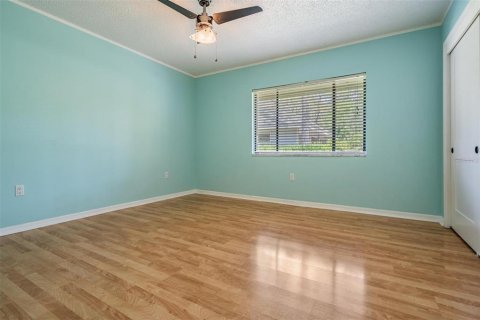 House in Palm Harbor, Florida 3 bedrooms, 147.16 sq.m. № 1680603 - photo 20