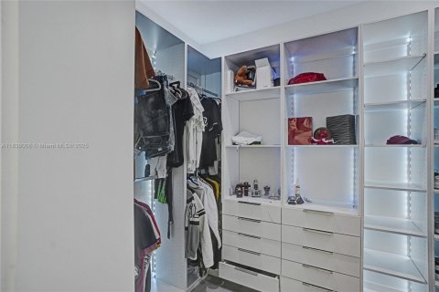 Купить виллу или дом в Хомстед, Флорида 3 спальни, 156.54м2, № 2020514 - фото 27