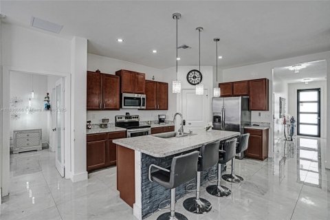 Купить виллу или дом в Хомстед, Флорида 3 спальни, 156.54м2, № 2020514 - фото 19