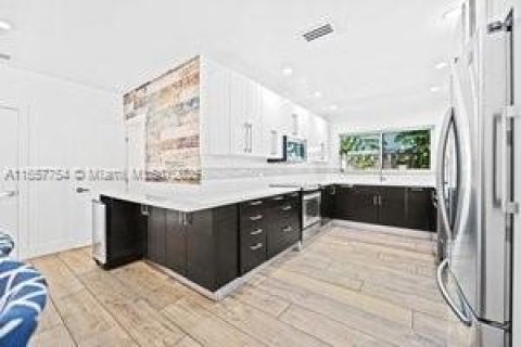 Купить виллу или дом в Майами, Флорида 4 спальни, 216.83м2, № 1695772 - фото 12