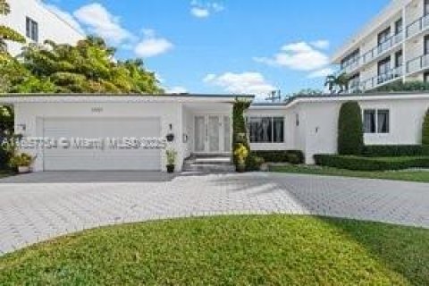 Купить виллу или дом в Майами, Флорида 4 спальни, 216.83м2, № 1695772 - фото 3