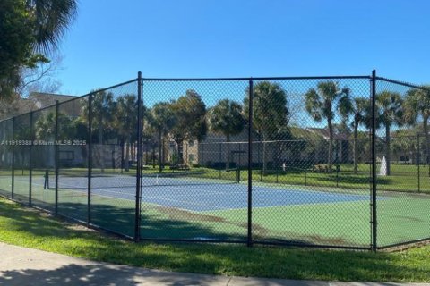 Copropriété à vendre à Coral Springs, Floride: 2 chambres, 91.6 m2 № 1975017 - photo 9