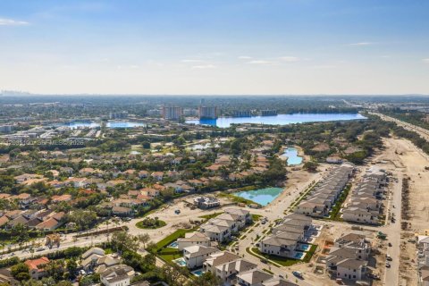 Снять в аренду виллу или дом в Майами, Флорида 5 спален, 389.91м2, № 2085159 - фото 22
