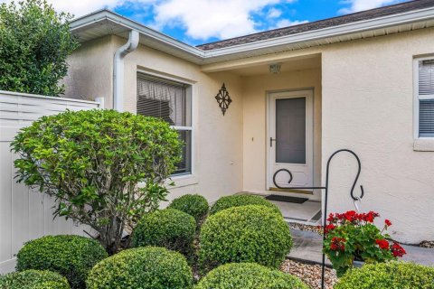 House in The Villages, Florida 3 bedrooms, 127.46 sq.m. № 2349965 - photo 7