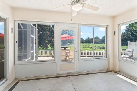 House in The Villages, Florida 3 bedrooms, 127.46 sq.m. № 2349965 - photo 30