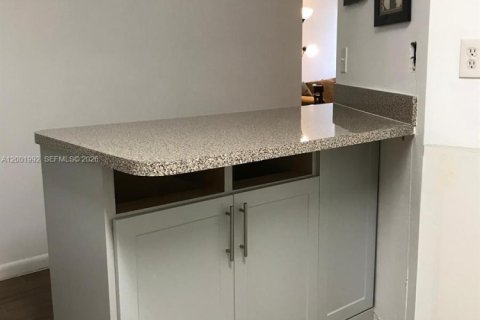 Condo à Hialeah, Floride, 2 chambres  № 2067831