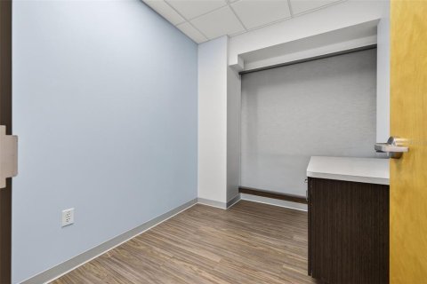 Commercial property in Largo, Florida 438.68 sq.m. № 2207982 - photo 27
