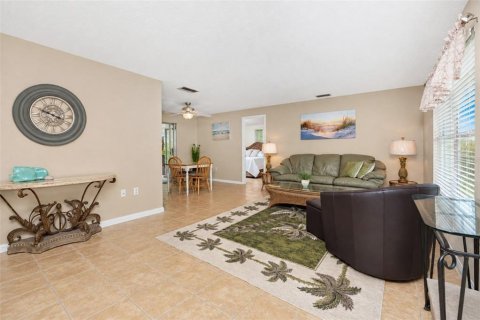 Copropriété à vendre à Englewood, Floride: 2 chambres, 154.68 m2 № 2427549 - photo 7