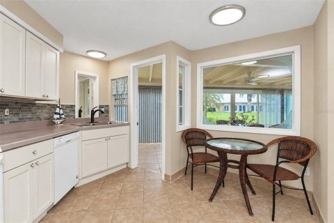 Copropriété à vendre à Englewood, Floride: 2 chambres, 154.68 m2 № 2427549 - photo 18