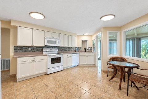 Copropriété à vendre à Englewood, Floride: 2 chambres, 154.68 m2 № 2427549 - photo 29