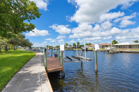 Copropriété à vendre à Englewood, Floride: 2 chambres, 154.68 m2 № 2427549 - photo 3