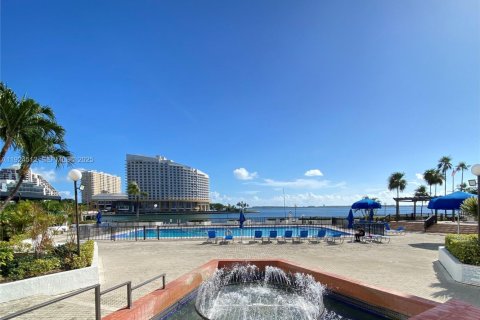 Condominio en venta en Miami, Florida, 53.88 m2 № 1984515 - foto 23