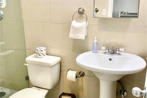 Condominio en venta en Miami, Florida, 53.88 m2 № 1984515 - foto 15