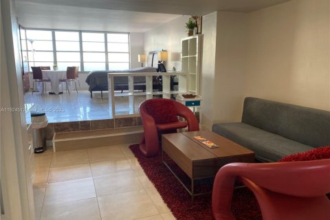 Condominio en venta en Miami, Florida, 53.88 m2 № 1984515 - foto 11