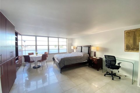 Condominio en venta en Miami, Florida, 53.88 m2 № 1984515 - foto 7
