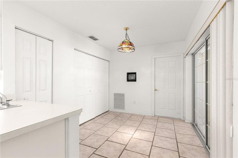House in Ocala, Florida 2 bedrooms, 144 sq.m. № 1631763 - photo 17